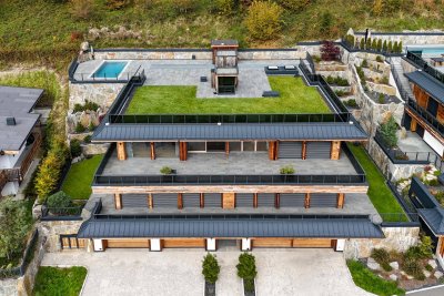 Exklusives Penthouse mit Panoramablick und privatem Pool (06496)