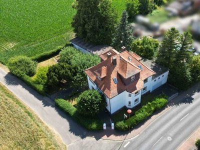 Herrenhaus – Großzügiges Wohnen in Feldrandlage