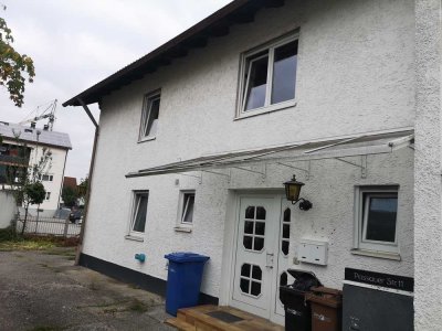 Geräumiges Mehr-, Einfamilienhaus / WG-Haus in bester Lage Plattling