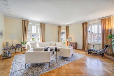 Zeitlose Eleganz. Großzügige Altbauwohnung in Jugendstil-Palais.