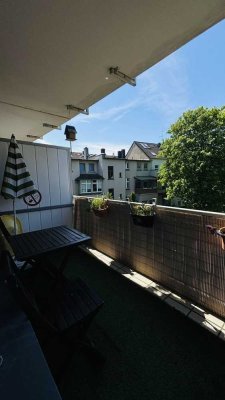 tolle 3-Zimmer - Wohnung mit Balkon !