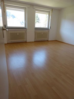 Attraktive 2-Zimmer-Erdgeschosswohnung mit Terrasse und Einbauküche in Bad Wildbad