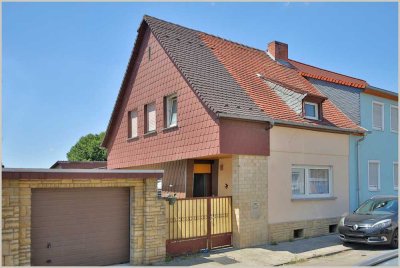 Platz für neue Ideen - Doppelhaushälfte mit großem Grundstück