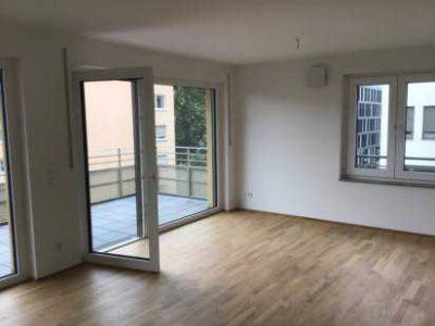 Großzügig geschnittene 3-Zimmer-Wohnung mit Einbauküche und Balkon