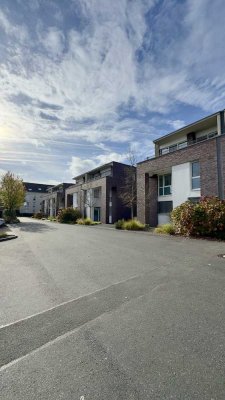 Elegante Doppelhausvilla in bevorzugter Lage von Brühl