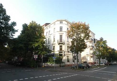 Stilvoll wohnen im denkmalgeschützten Altbau – Exklusive 4-Zimmer-Wohnung im Westend