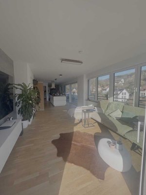 Luxuriöses Penthouse mit 3 Zimmern und Balkon in Heidelberg-Ziegelhausen