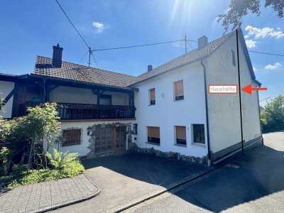 Wohnhaushälfte mit Studio und Gartenhaus