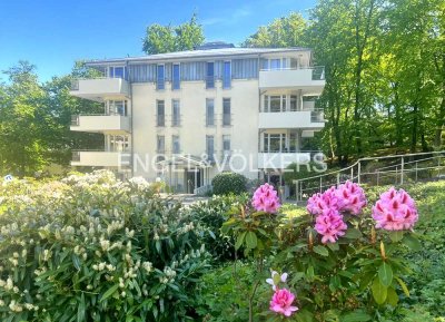 Ferienwohnung mit Balkon und 2 Schlafzimmern in der Parkanlage der Villa Bleichröder