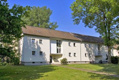 Erdgeschoss, renoviert, Duschbad und Balkon demnächst für Sie Frei