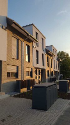 Erstbezug: Attraktive 5-Raum-Doppelhaushälfte in Kirchlengern