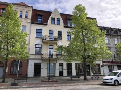 Älteres, modernisiertes Mehrfamilienhaus mit 8 von 9 Eigentums-Wohnungen mit Potenzial!
