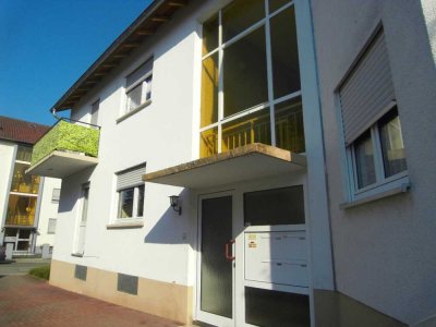 Moderne 3 Zimmerwohnung mit Balkon und Stellplatz in Germersheim