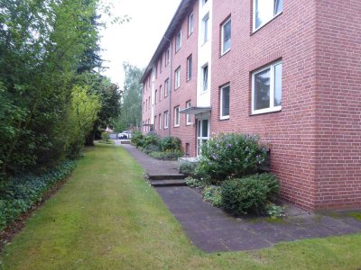 Gepflegte 3-Zimmer-Wohnung mit Loggia und Einbauküche