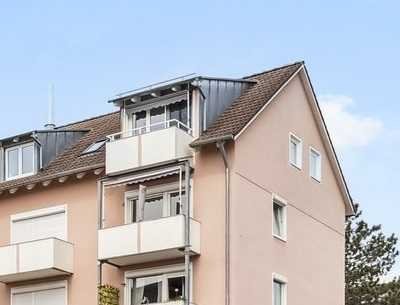Charmante Dachgeschosswohnung in Kissing – Ihr neues Zuhause mit Wohlfühlfaktor!