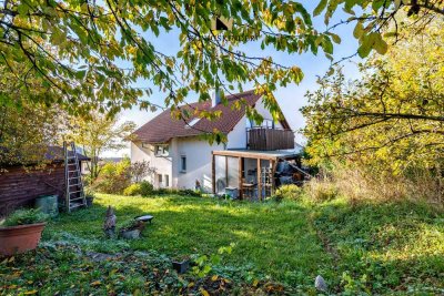 Viel Platz für die Familie – Zweifamilienhaus mit Terrasse, Balkon und teilausgebautem UG