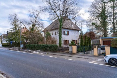 *RESERVIERT* Sanieren oder neu bauen in Grünwalds zentraler Lage