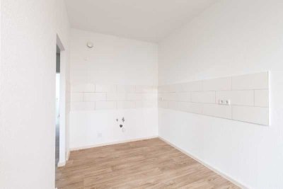 Tolle 3 Zimmer-Wohnung mit großem Balkon in Halle zum 01.11.2025