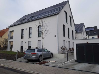Moderne 3-Zimmer-Wohnung mit Tiefgaragen-Stellplatz und Balkon