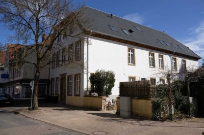 Modernes Wohnen unter historischen Dächern,
Spezielles  Wohnkonzept