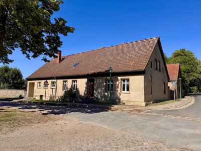 HORN IMMOBILIEN ++ großes Haus bei Carmzow bei Prenzlau, sehr ruhige Lage