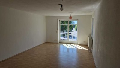 Ansprechende 3-Zimmer-Wohnung mit EBK und Balkon in 85551 Heimstetten, S-Bahn-Nähe