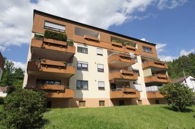Schöne 3 Zimmerwohnung mit Aussicht ins Grüne