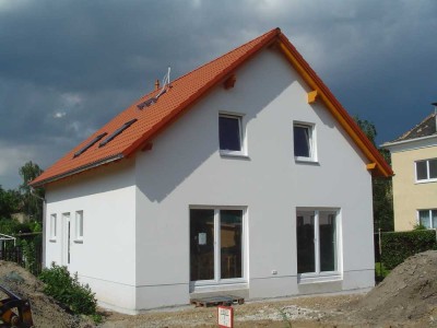 Grundstück inklusive ! 5 Zimmer, Ton-Dachziegel, Wärmepumpe, Fußbodenhz., freie Grundriss-Planung !