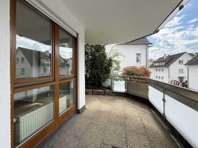 Exklusive, gepflegte 3,5-Raum-Wohnung mit Balkon in Esslingen am Neckar