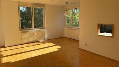 Charmante 2-Zimmer-Wohnung in Liesing mit 2 Tiefgaragenstellplätzen - PROVISIONSFREI