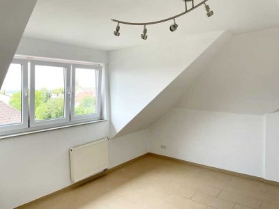 Uninahe Wohnung / WG in Top-Lage (2. OG/DG)