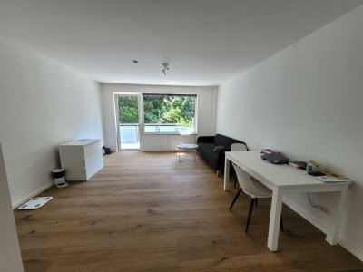 Moderne, helle 2-Zimmer-Wohnung im beliebten Essener Südviertel...!