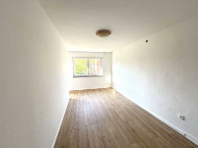 Frisch Sanierte 1-Zimmer Wohnung mit eigenem Balkon im Herzen von Ludwigshafen