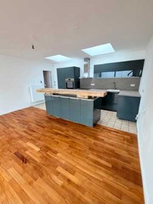 Schmuckstück: Frisch sanierter Einfamilienbungalow /Petterwei Karben