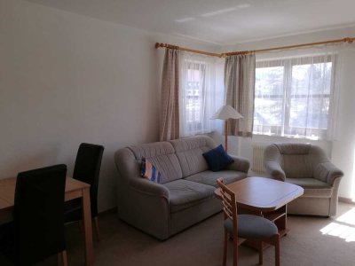Gepflegte 1,5-Raum-Wohnung mit Balkon - Winterhalbjahr 2025/26