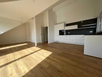 Neuwertige 2-Raum-Wohnung mit Balkon und Einbauküche in Welzheim