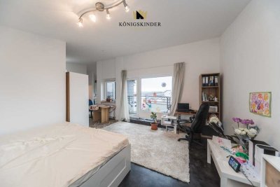 Helle 2,5-Zimmer-Atelierwohnung mit Balkon und Weitblick in den Hemminger Himmelsleitern
