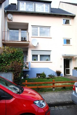 Sankt Augustin, zentral, ruhige Seitenstraße, Erstbezug nach Sanierung, 2ZKDB Balkon, ca. 54 m²