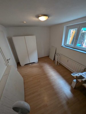 WG Zimmer in 4er WG - Neu Möbliert