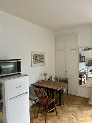1-Zimmer Wohnung mit Balkon im 3. OG in Düsseldorf Unterbilk