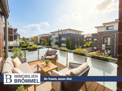 Moderne Obergeschoss-Wohnung mit Aufzug, Küche und Carport