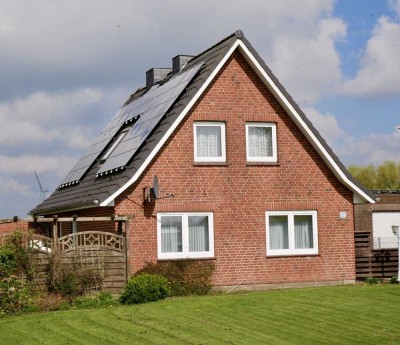 Nachhaltig wohnen im Grünen - Charmantes Einfamilienhaus mit PV-Anlage