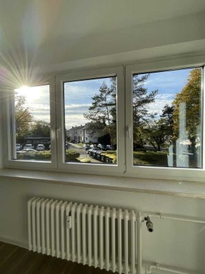 Schöne 2 Zimmer Wohnung im 1. OG mit Blick ins Grüne