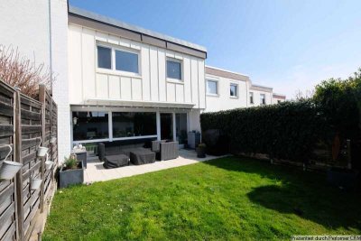 Renoviertes Reihenmittelhaus in Split-Level-Bauweise mit Garten