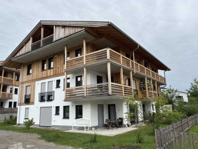 Erstbezug - Attraktive Neubau Maisonette Wohnung mit traumhaften Bergblick