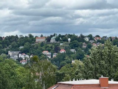 Einzigartige Maisonettewohnung mit Terrasse und Blick auf die Elbhänge