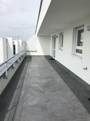 Wohnen mit hohem Komfort 3,5 Zi - Penthouse Wohnung inclusive Luxusküche/Bad/Panoramadachterasse