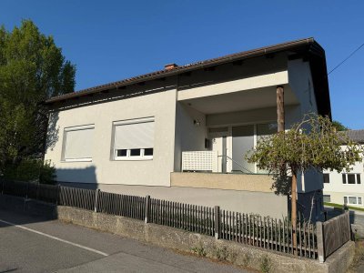 Helles, zentral gelegenes Einfamilienhaus