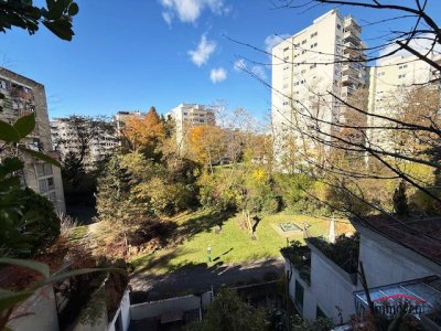 International bekannte Ikone der Wohnbauarchitektur - Wohnen in der Grazer-St. Peter Terrassenhaussiedlung! 4-Zimmerwohnung mit Garage!