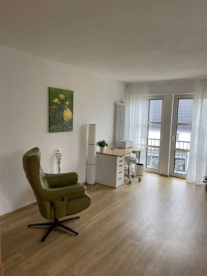 Gepflegte 1-Zimmer-DG-Wohnung mit Einbauküche ab November in Dornstadt